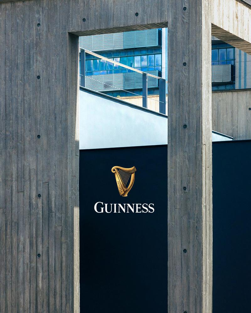 顧定軒獨特的感知力和創意就如Guinness健力士所散發的黑色魔力一樣,以自己的方式 展現創作,帶來獨特的藝術魅力。