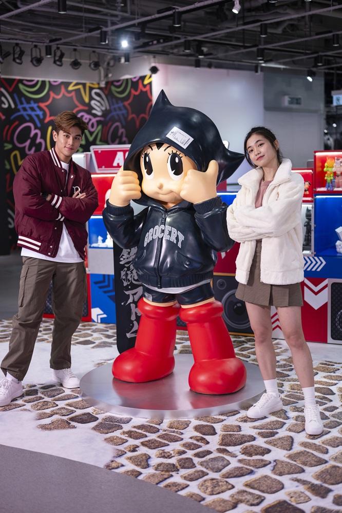 由本地知名藝術家Chino Lam所設計的1.8米高連帽衛衣造型小飛俠阿童木立像更是全場焦點!