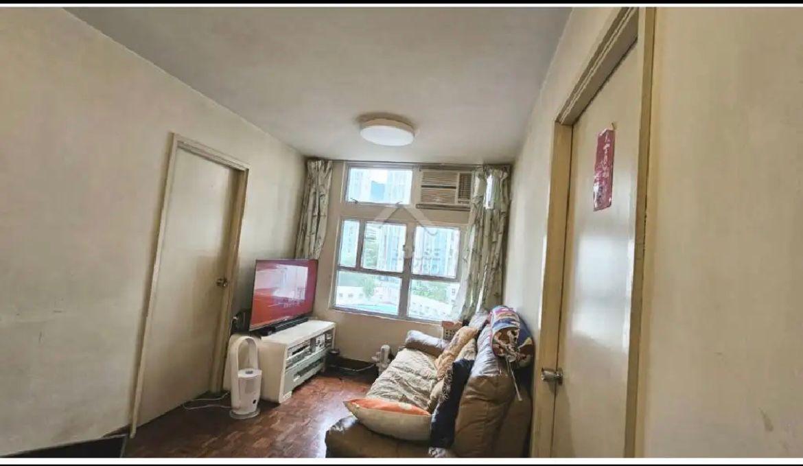 單位間隔四正,外望開揚園景和樓景。(代理提供)