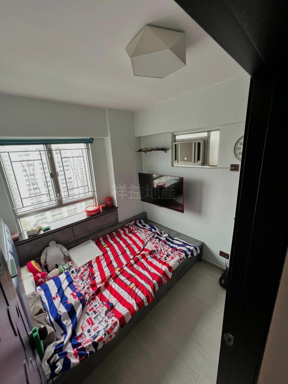 睡房窗戶闊大,採光度高。(代理提供)