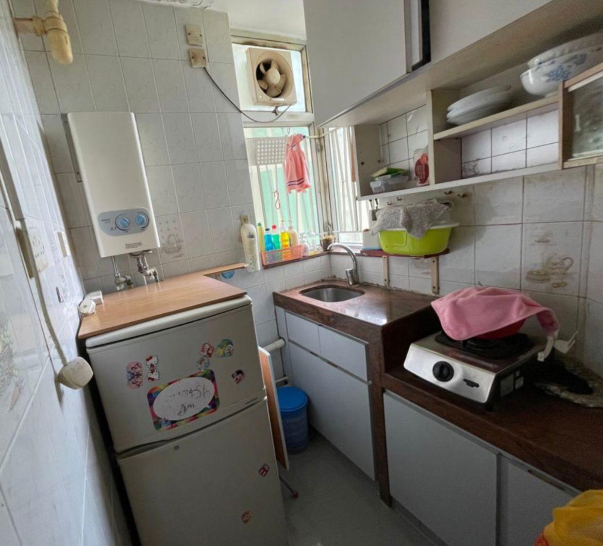 廚房空間實用見使。(代理提供)