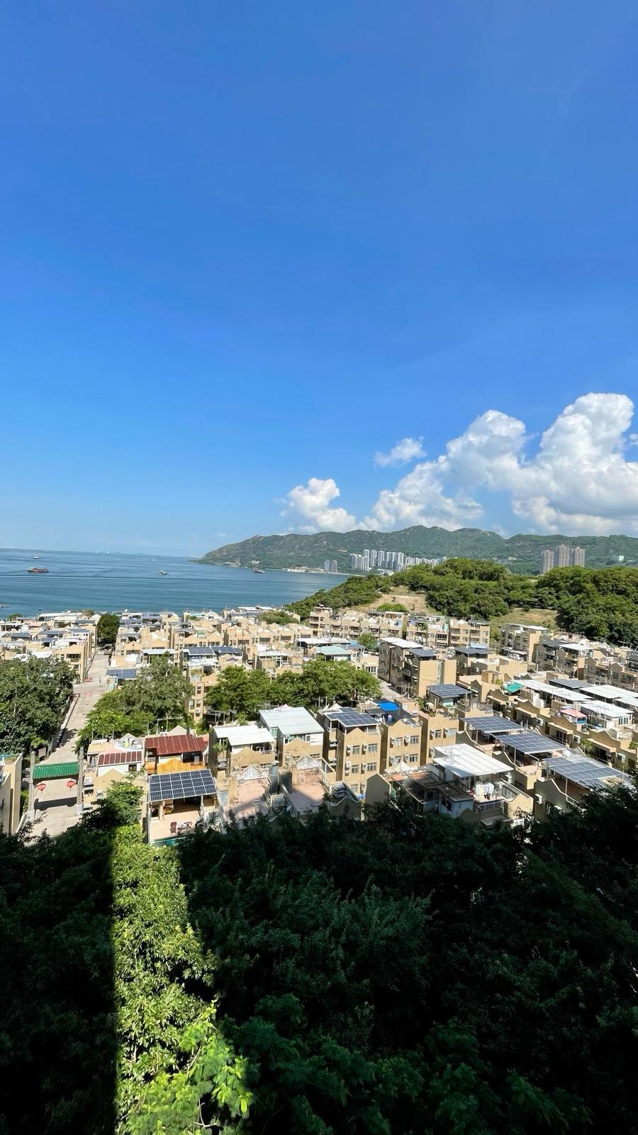 單位享有開揚海景及翠綠山景,景觀不俗。(代理提供)