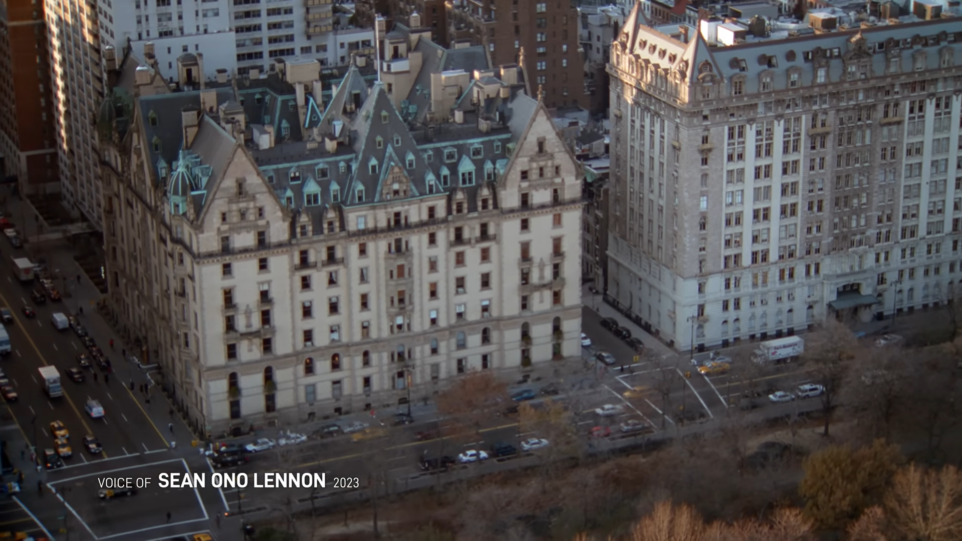 The Beatles推出最後一首歌《Now And Then》及其記錄片,John Lennon之子Sean也參與其中。(Beatles截圖)