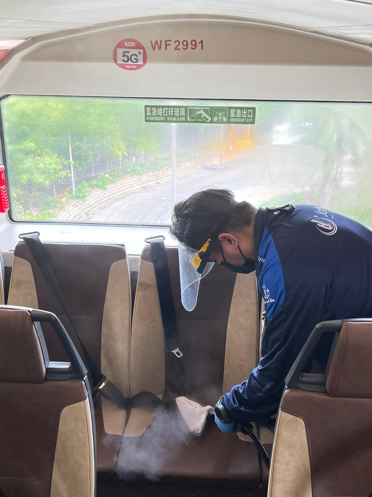 床蝨|巴士車廂疑有床蝨躝安全帶 九巴:檢查無發現已高溫消毒深層清潔 (有片)