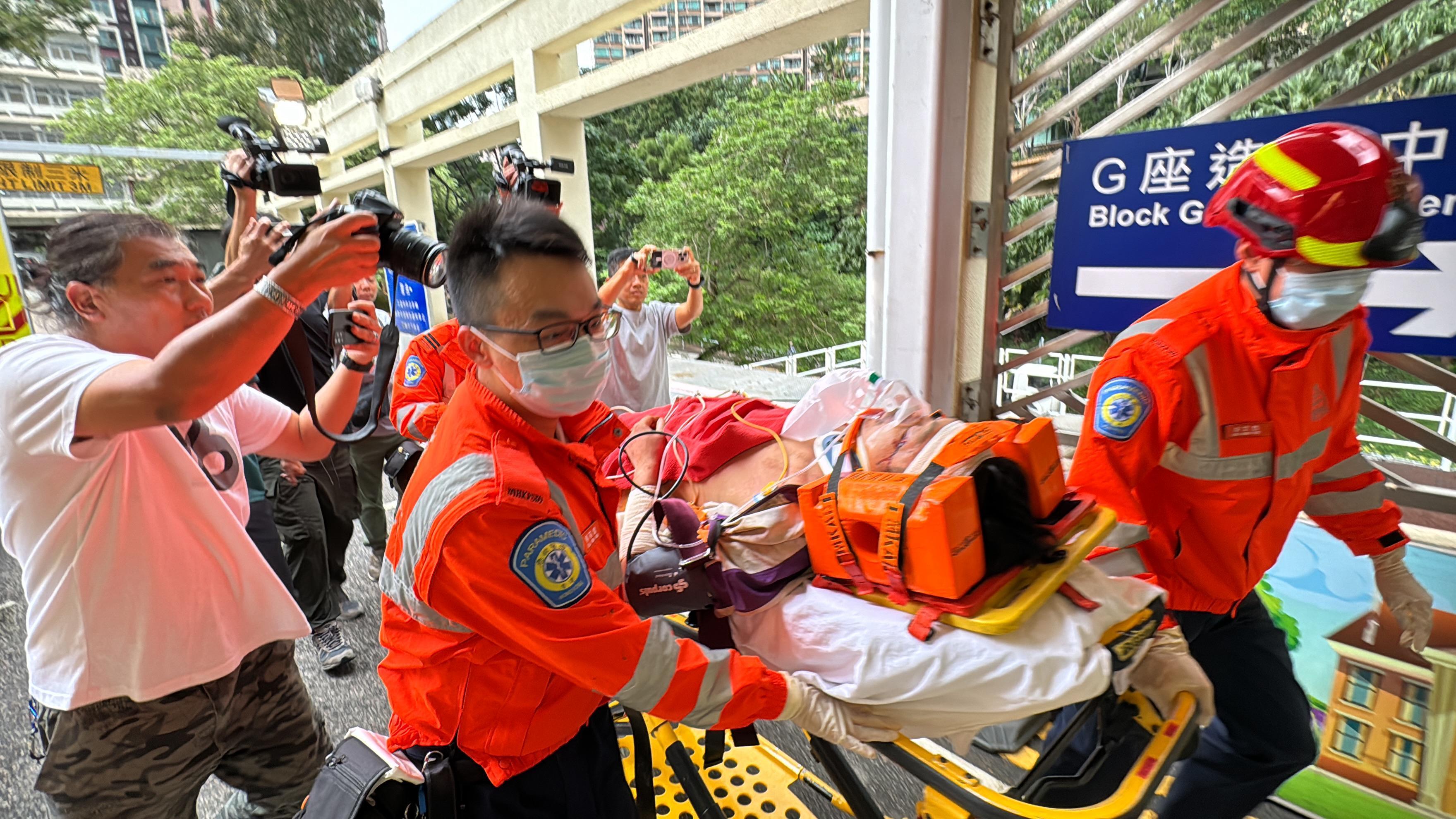 工業意外|油麻地地盤吊臂斷纜擊中4工人 工會懷疑地盤趕工無清場