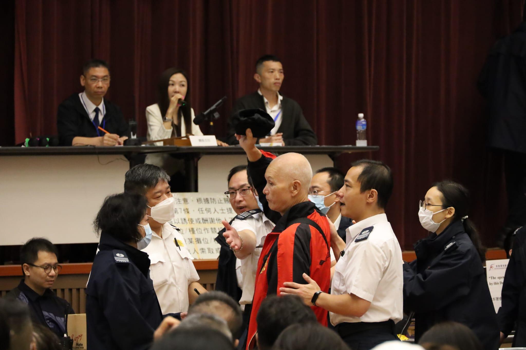 年宵2024|農曆年宵市場快餐攤位競投。(鍾式明攝)