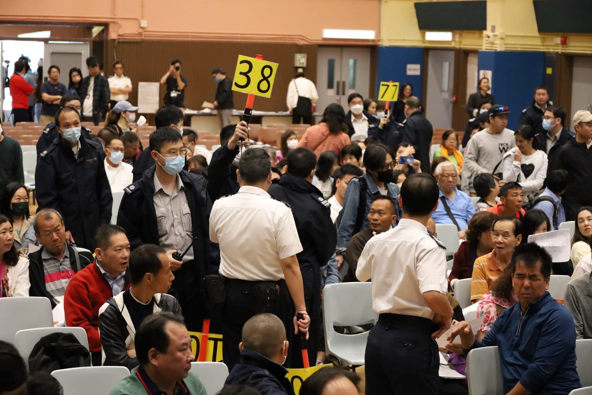 年宵2024|農曆年宵市場快餐攤位競投。(鍾式明攝)