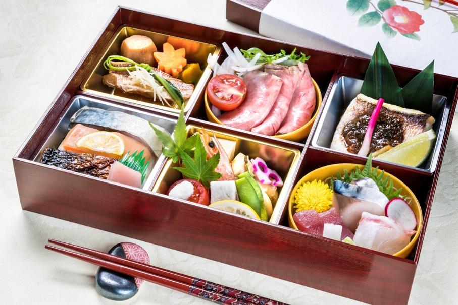 大阪京都奈良自由行|每程車均提供採用丹後地區炮製的美食。(圖片來源:PR TIMES/ WILLER TRAINS 株式会社)