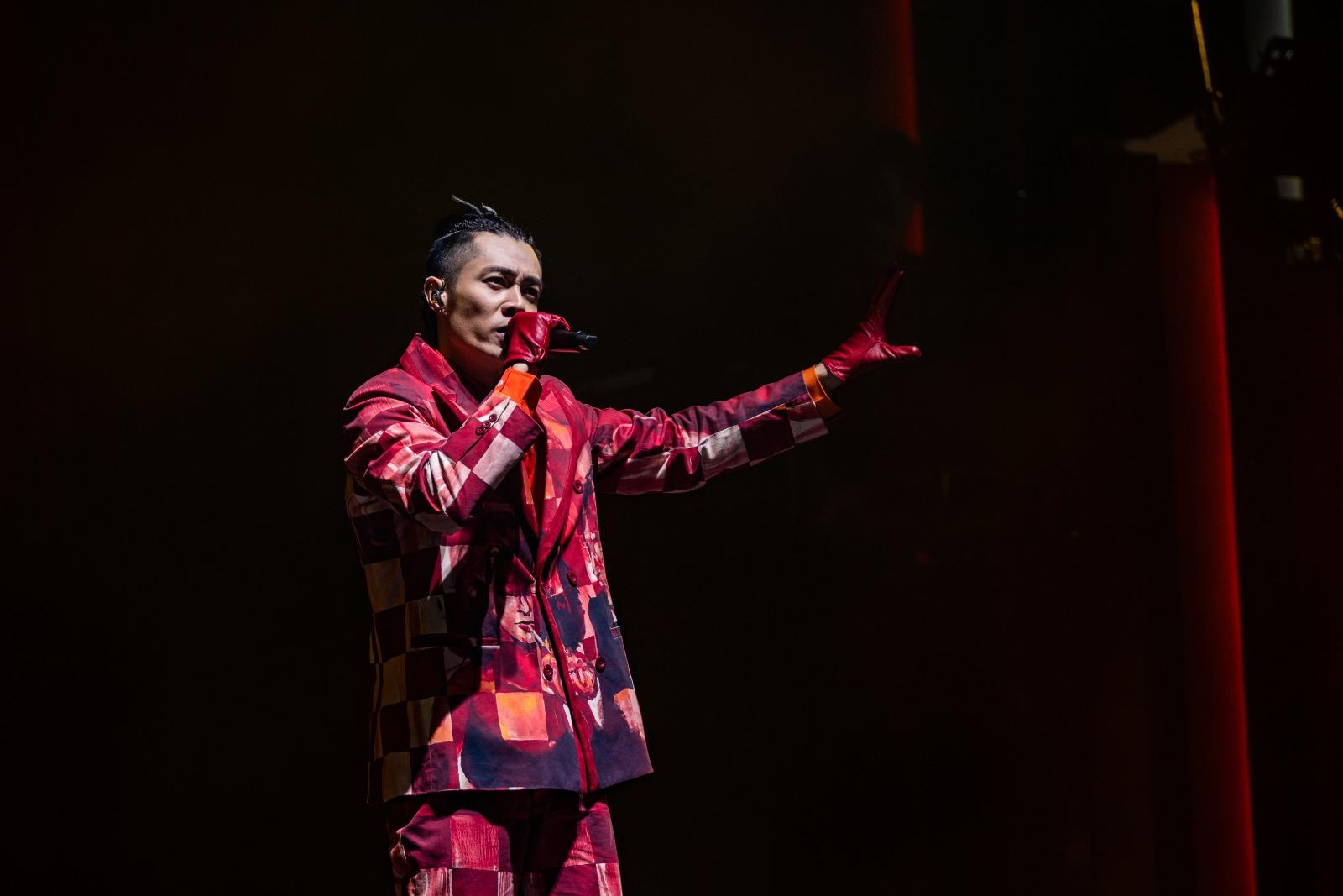 周柏豪演唱會澳門站|憶童年往事感動落淚 仲有唱到此為止