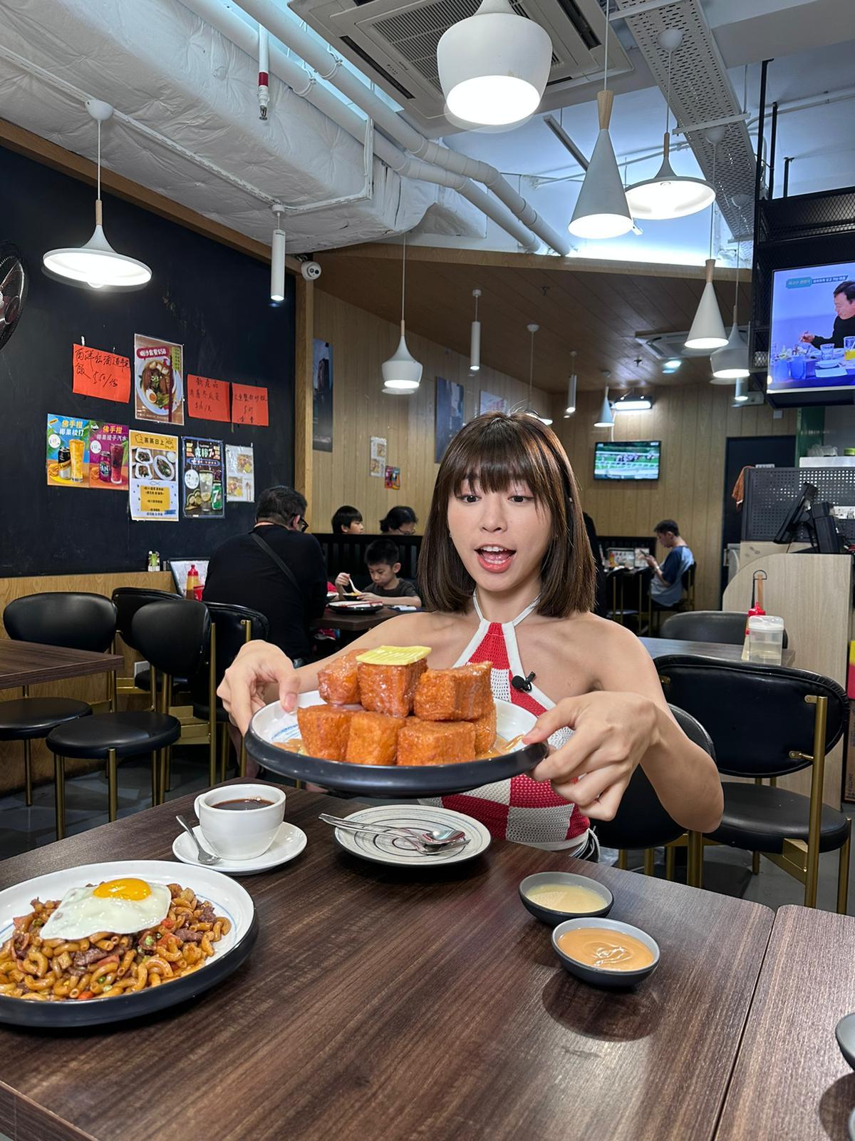 馬來西亞女神Miko Wong黃潔琪有翻版林明禎」、「大馬郭雪芙」之名(大馬女神Miko遊澳門劇照)