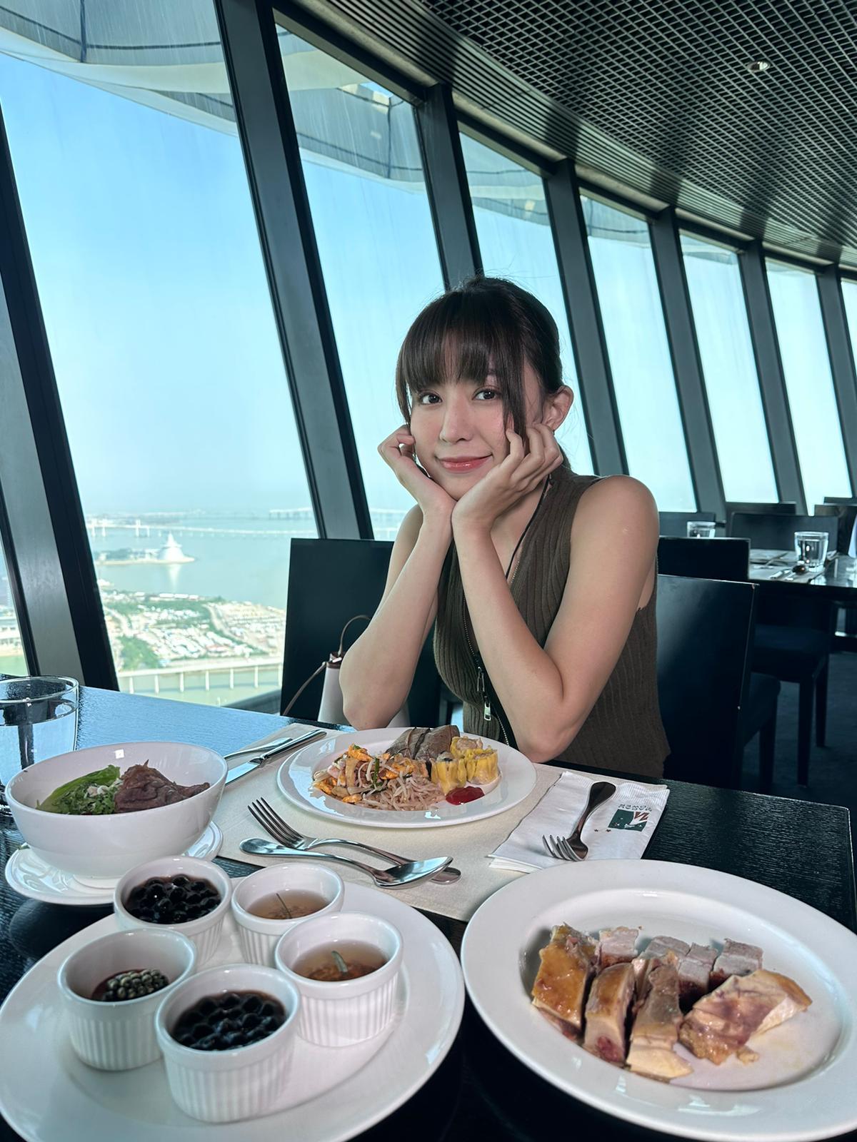 馬來西亞女神Miko Wong黃潔琪有翻版林明禎」、「大馬郭雪芙」之名(大馬女神Miko遊澳門劇照)