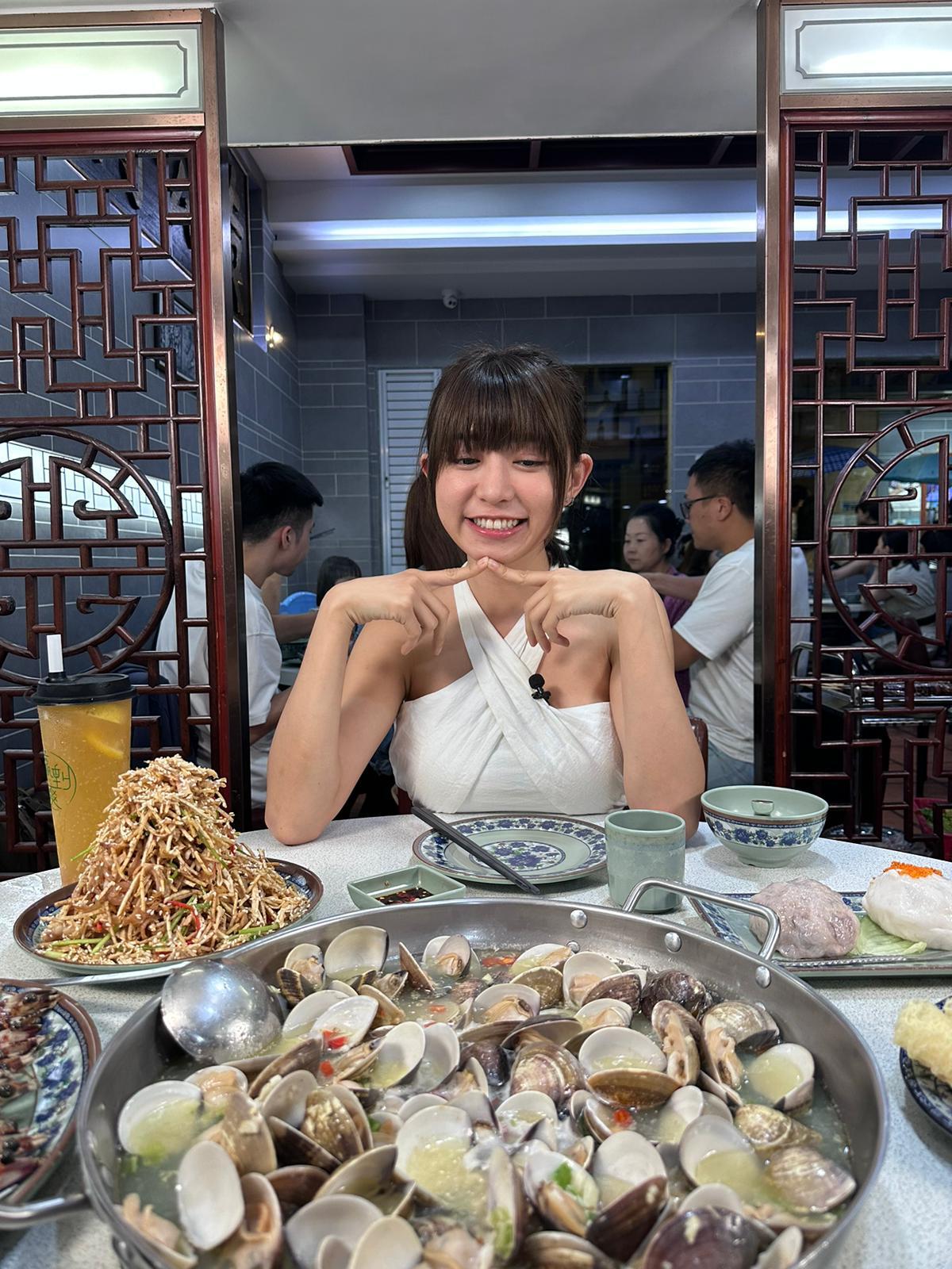 馬來西亞女神Miko Wong黃潔琪有翻版林明禎」、「大馬郭雪芙」之名(大馬女神Miko遊澳門劇照)