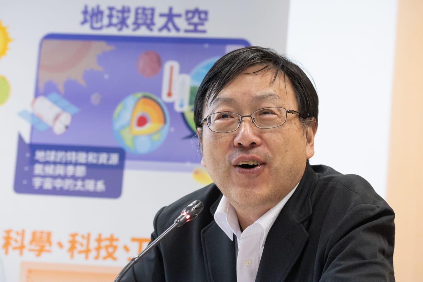 教育局簡介小學科學科及人文科課程框架,圖為吳大琪。(蘇文傑攝)