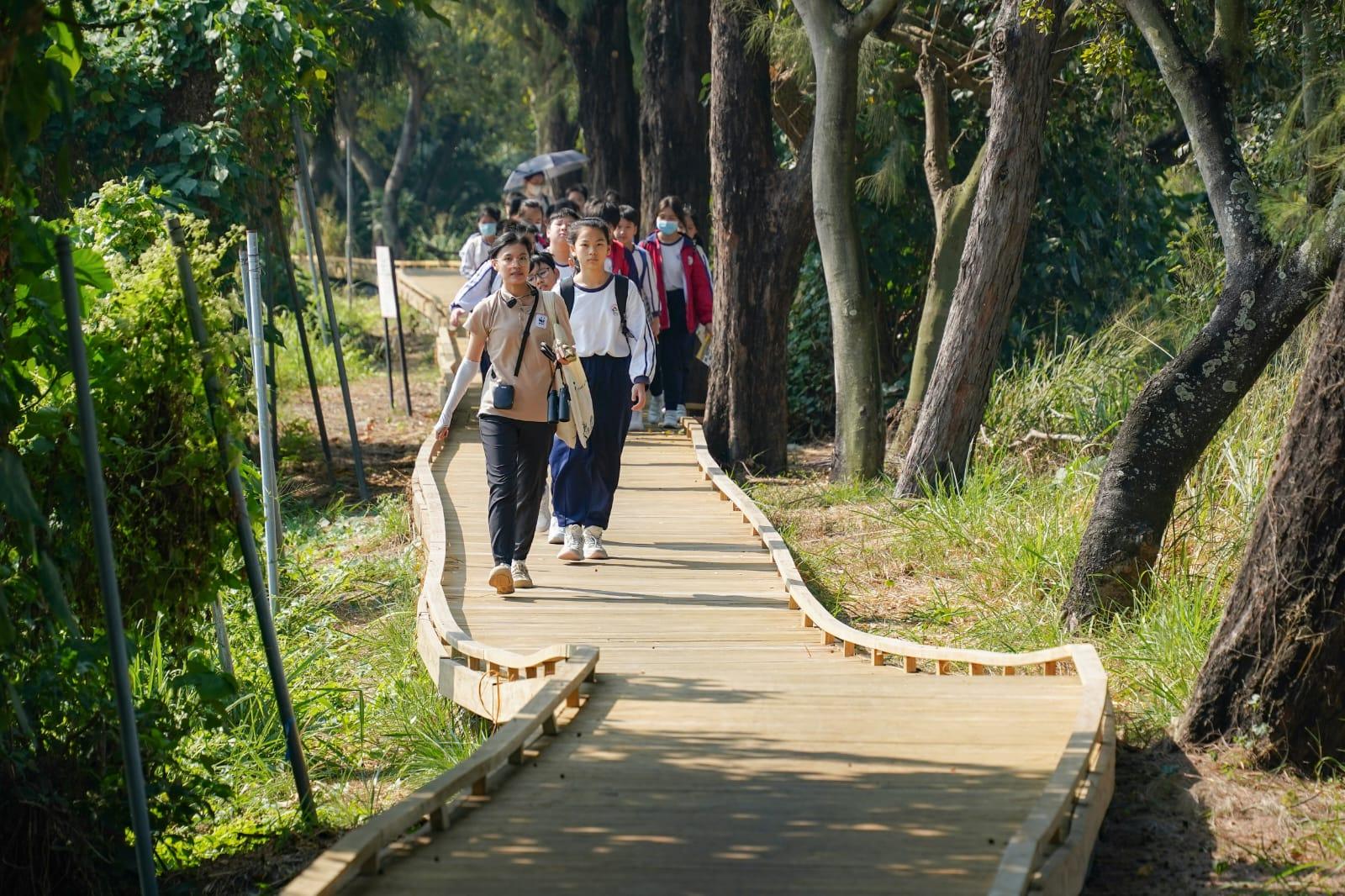 世界自然基金會賽馬會米埔斯科特訪客中心開幕