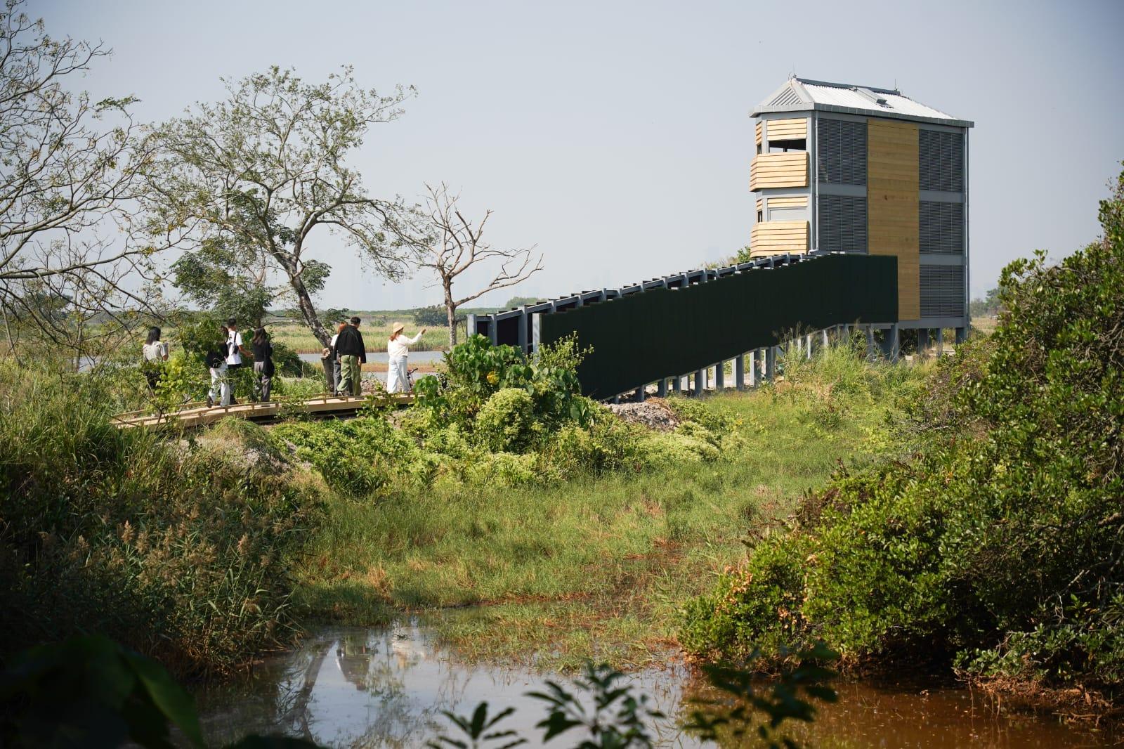 世界自然基金會賽馬會米埔斯科特訪客中心開幕。