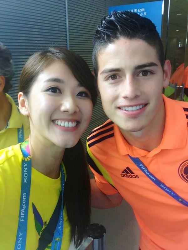 鄧佩儀曾探訪世界盃,即使哥倫比亞輸波,占士洛迪古斯仍停下來接受訪問及合照