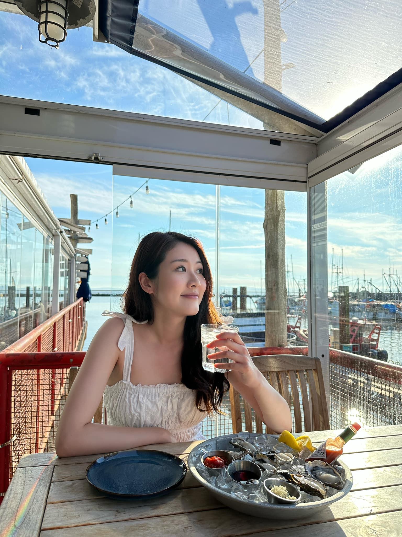 鄧佩儀為溫哥華華裔小姐2013年冠軍(鄧佩儀IG)