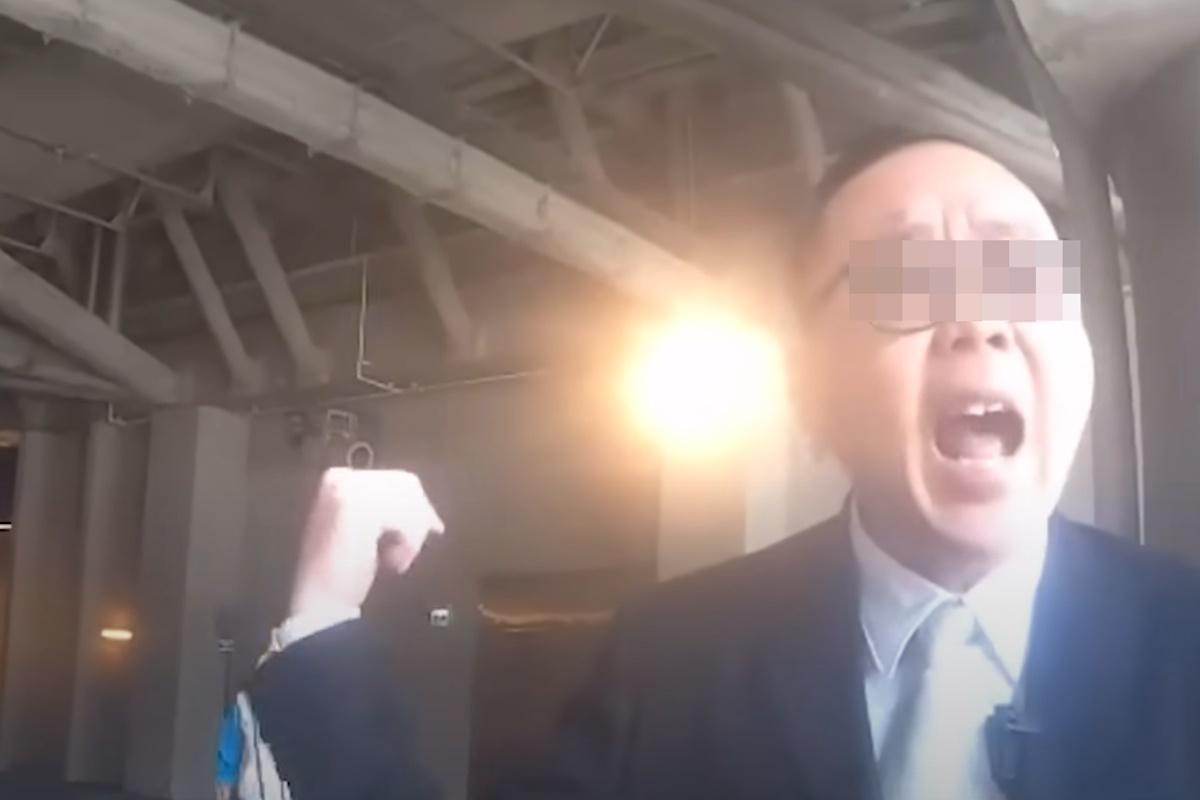 大圍圍方一名保安員以「躝啦」喝令鐵騎士離開停車場,片段在網上流傳後頓成熱話。(網上片段截圖)