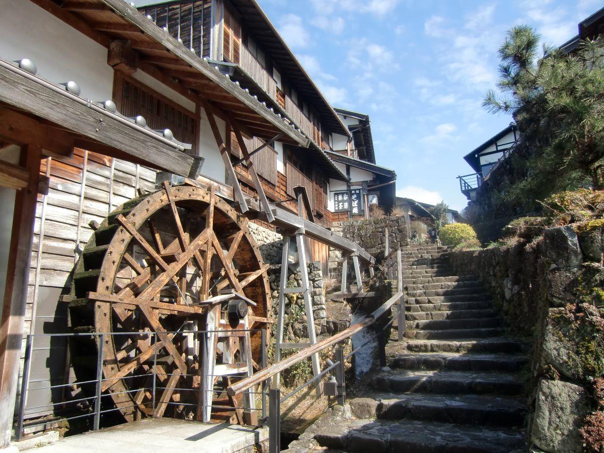 岐阜景點|水車屋是馬籠宿多處可以發現的傳統建築。(圖片來源:來去岐阜)