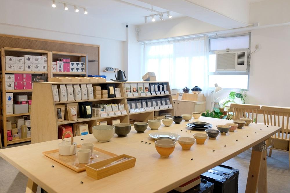 除咖啡外,該店還搜羅了來自日本各地的咖啡用品配件、生活雜貨和碗碟廚具。