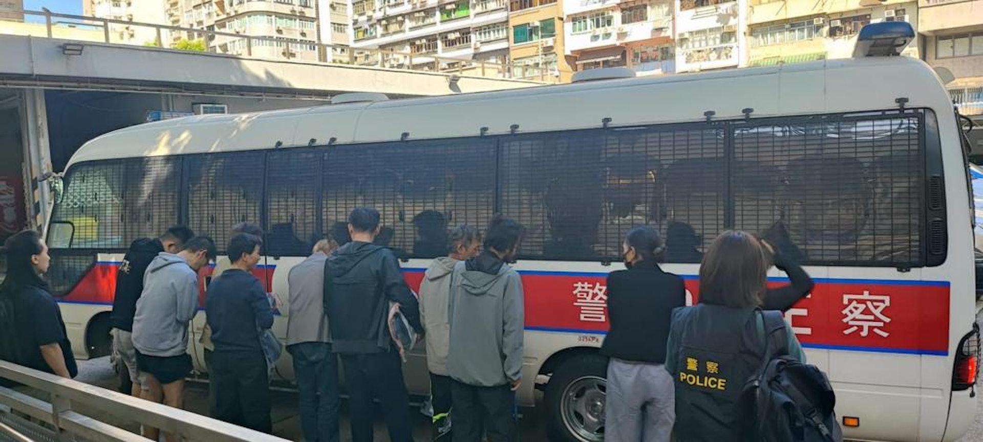 警旺角大規模反黑拘46人 (警方圖片)