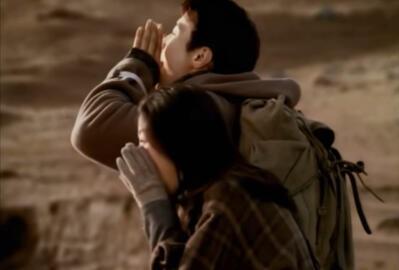 Leon當年起用全智賢拍攝MV,二人在遼濶的山谷吶喊一幕令樂迷印像難忘。