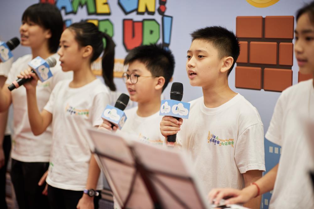 樂團過去一年,走遍全港多個地點表演,包括在市建局的周年晚宴上表演團歌。