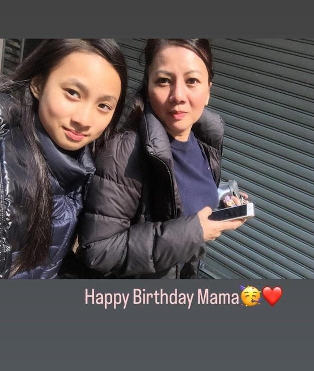 鍾柔美媽媽是個菲律賓人。