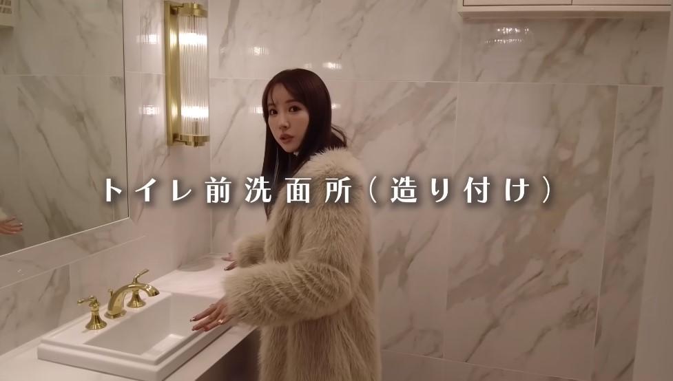 雲石廁所亦相當豪華。