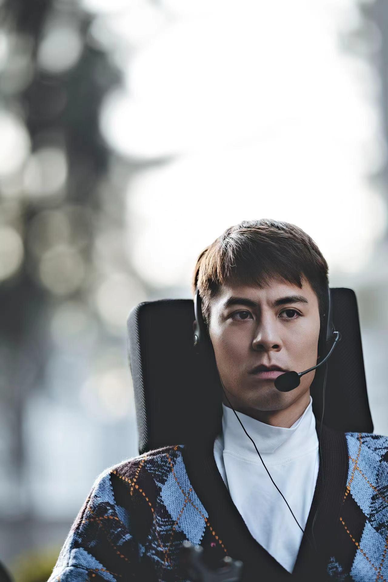 朱鑑然扮演「沈飛飛」一角,是個精通網絡的頂級黑客。