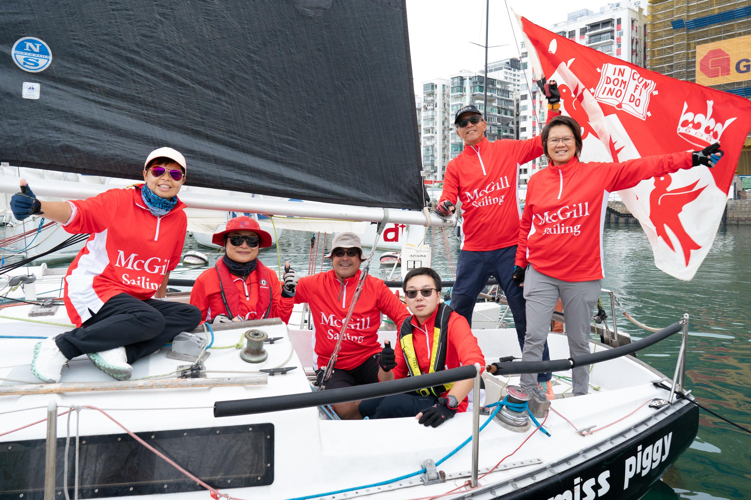 世界航商大會母校盃帆船賽今日舉行。