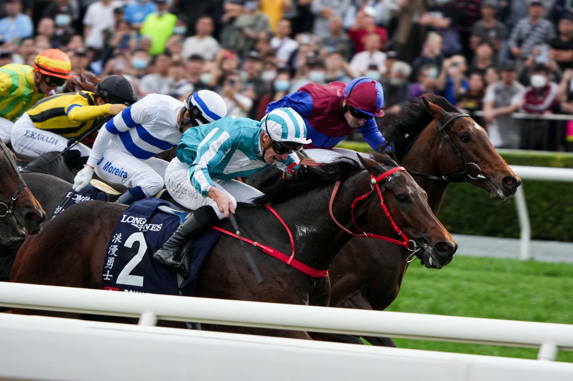 壓軸上演的國際賽浪琴香港盃,由今年10月曾揚威澳洲覺士盾的「浪漫勇士」奪冠。