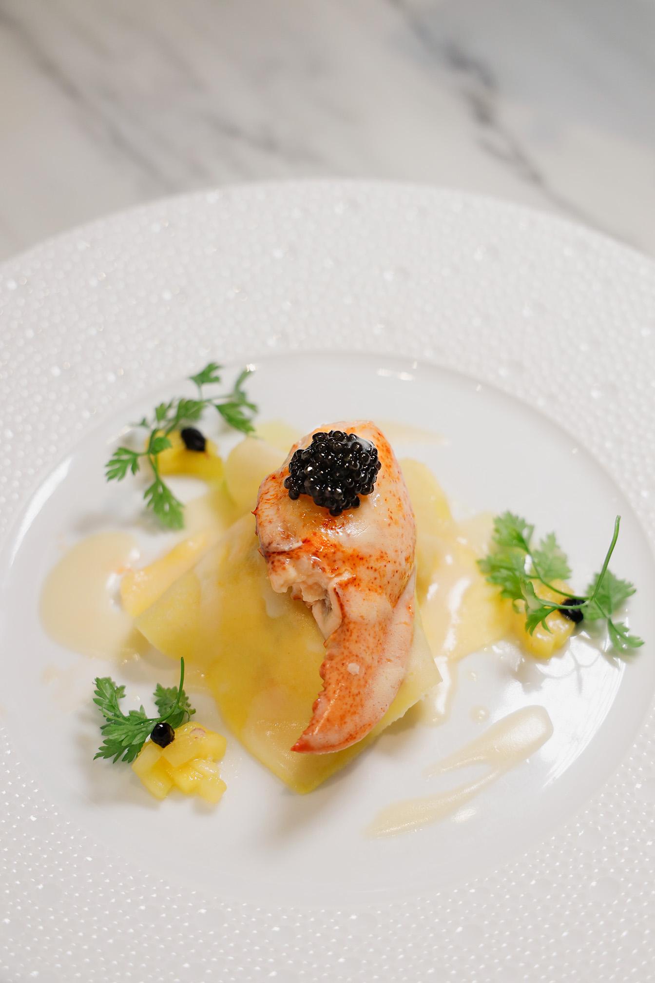 法式龍蝦配奧西特拉鱘魚子醬