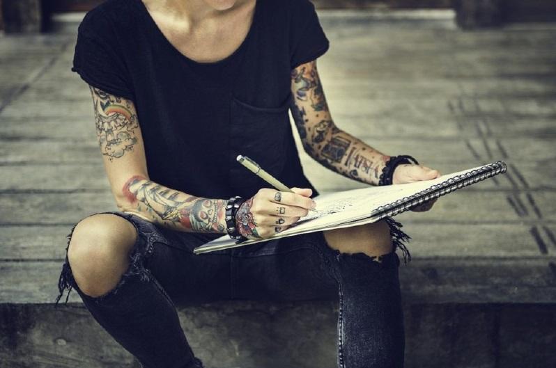 在新世代中,紋身已成為潮流。(互聯網)