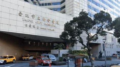 台北市聯合醫院逾300名醫生接獲恐嚇勒索電郵,內容為一張男女在酒店房內擁抱的畫面,惟男方臉部被換成醫生照片,惟因畫面過於粗糙未有人受騙。