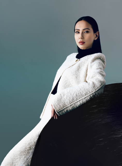 「上騰制作有限公司」公布繼9月鍾舒漫加盟後,今日與香港品牌科技公司Gusto Collective宣布,歡迎全球首位虛擬藝術家「MonoC」加盟,成為全港首位AI虛擬藝人