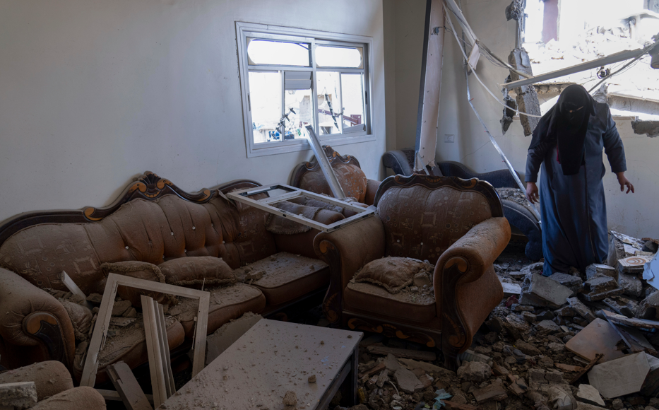 以軍周日(3日)表示,針對哈馬斯的地面行動已經擴大至加沙所有地區,強調將會強力打擊對以色列領土構成的任何威脅。(美聯社)