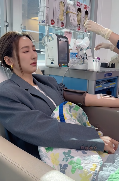 高海寧分享捐血時片段。(高海寧IG)