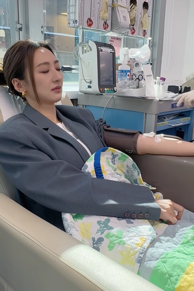 高海寧分享捐血時片段。(高海寧IG)