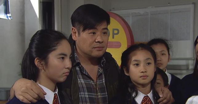 1事例對比中港兩地教育 疑不滿內地媽地鐵說教(圖片來源:TVB《親親我好媽》劇照)