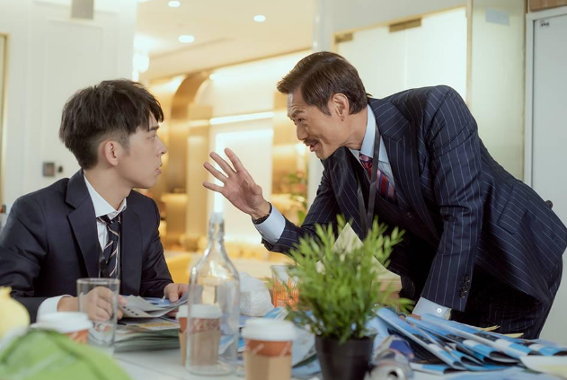 內地女指在香港同事和上司下屬會互相尊重(圖片來源:ViuTV《大叔的愛》劇照)