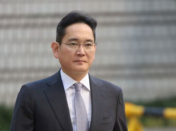 南韓三星電子會長李在鎔一向予人嚴肅及不苟言笑的形象