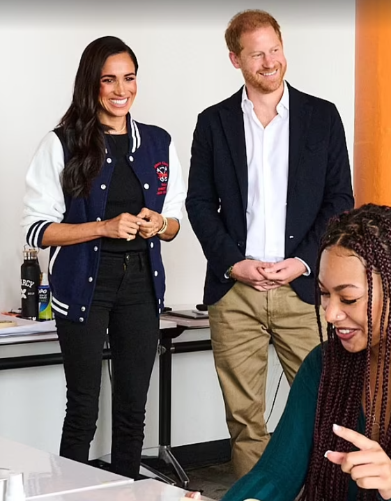 片段盡展梅根親善一面。(互聯網)