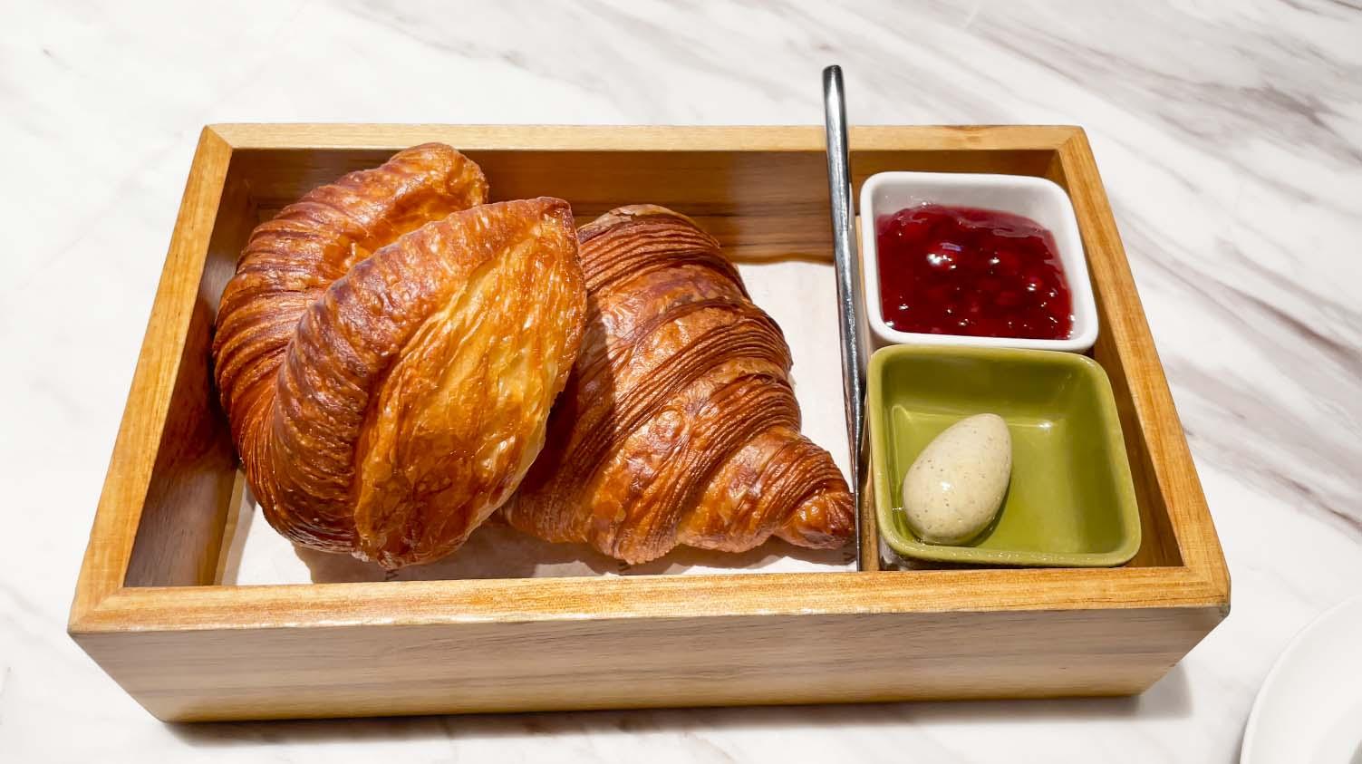 跟餐牛角包驚為天人,是想打包回港吃的程度!