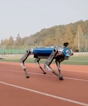 南韓大學研製機械狗 19.87秒跑100米破紀錄