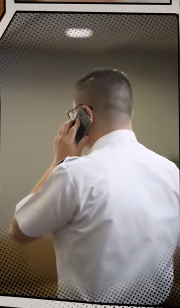 為宣傳反詐騙電話,連入境處處長郭俊峯都粉墨登場拍攝宣傳片,呼籲市民保持警惕,主動核實來電者的身份。