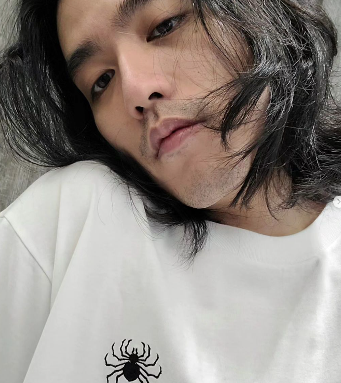 台灣最帥YouTuber RJ被爆背住女朋友約砲,而且對話截圖被流出