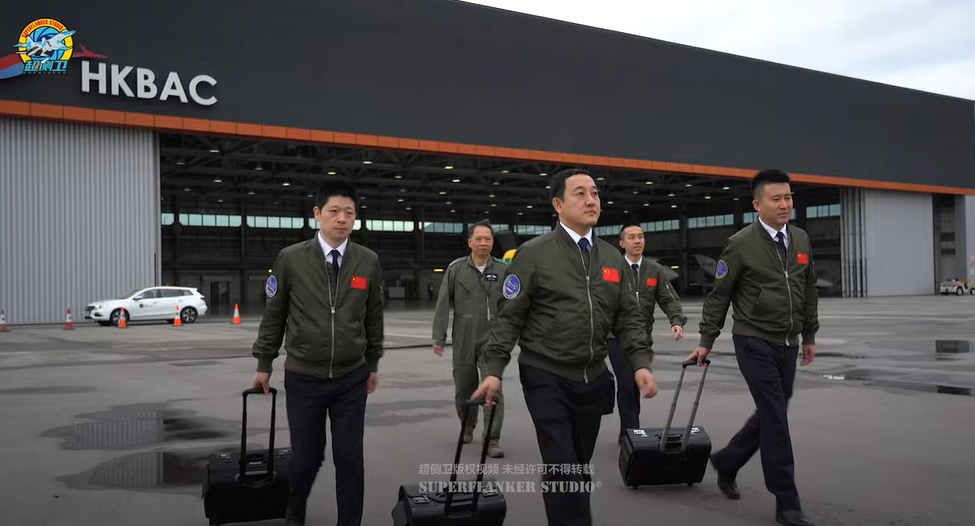 C919第一身視角影片曝光 駕駛艙俯瞰維港(有片)