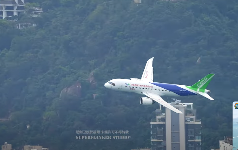 C919第一身視角影片曝光 駕駛艙俯瞰維港(有片)