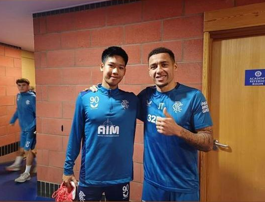 效力港超球隊港會的香港亞運代表、17歲小將周子謙,目前正在蘇格蘭超級聯賽名牌球會格拉斯哥流浪試腳。(周子謙IG)